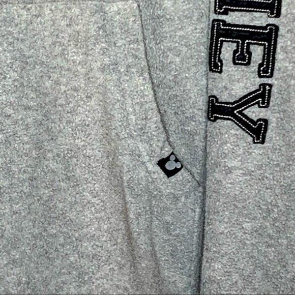 Disney Hoodie w/front pocket - Picture 5 of 7